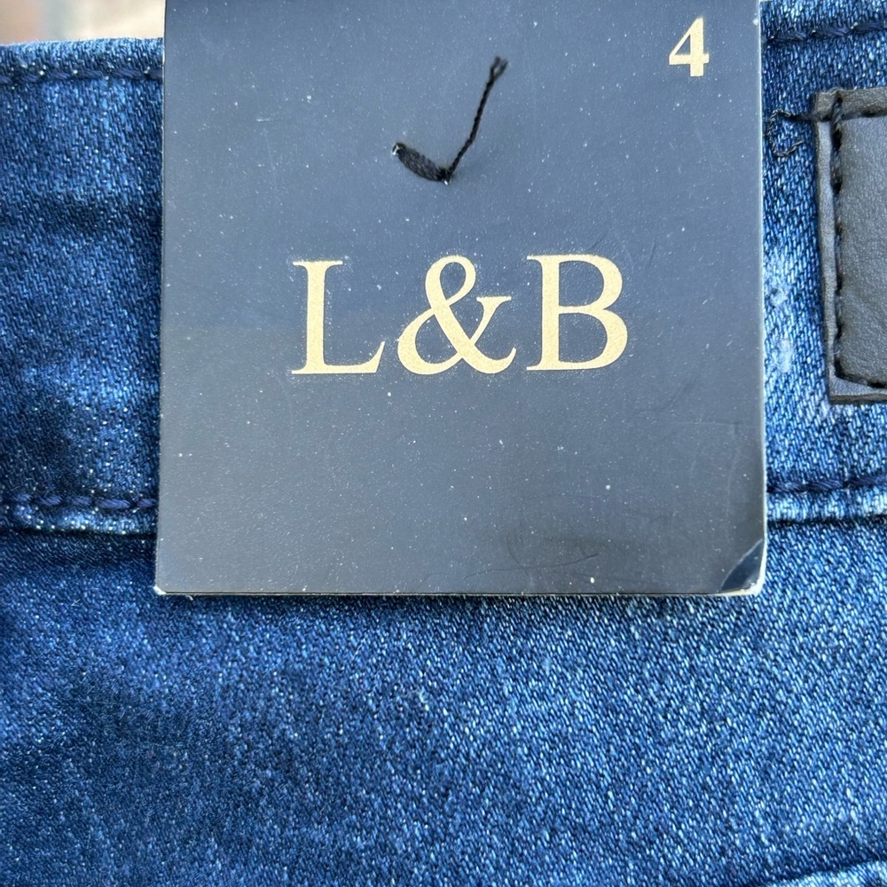 New, NWT L&B Distressed Jeans Size 4 Lace under lay - Picture 5 of 9